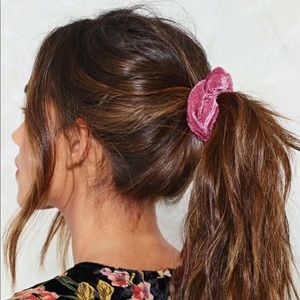 3 Velvet scrunchies